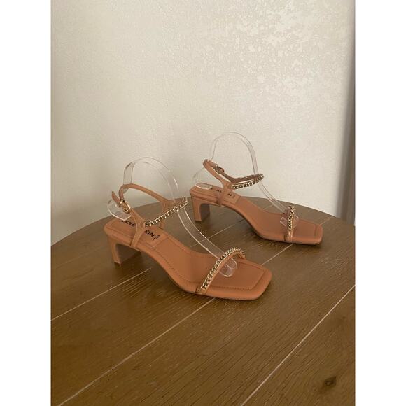 Anne Klein 9 Jelina heeled chain sandal - Picture 2 of 9